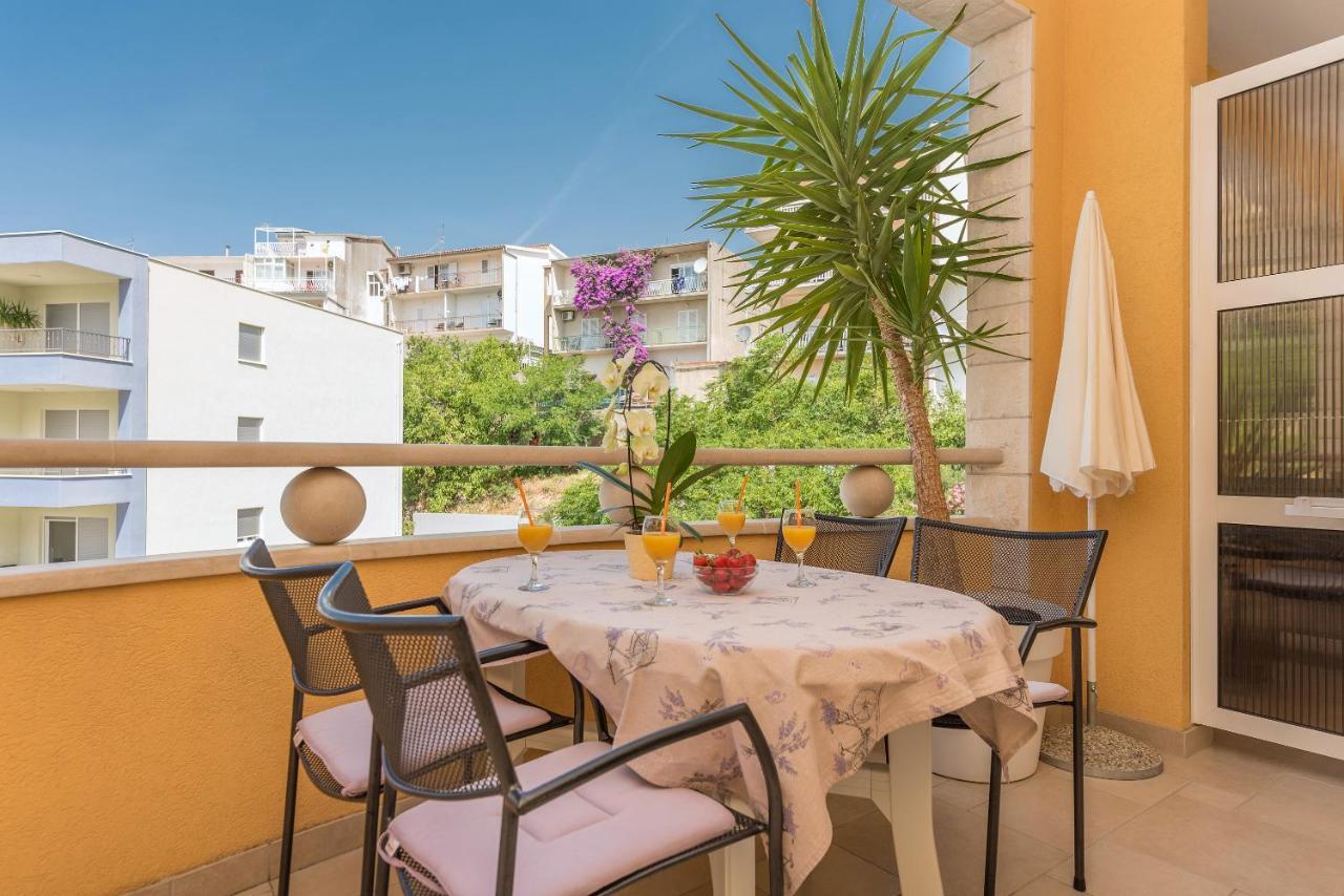 Apartments Villa Vujcic Макарска Екстериор снимка